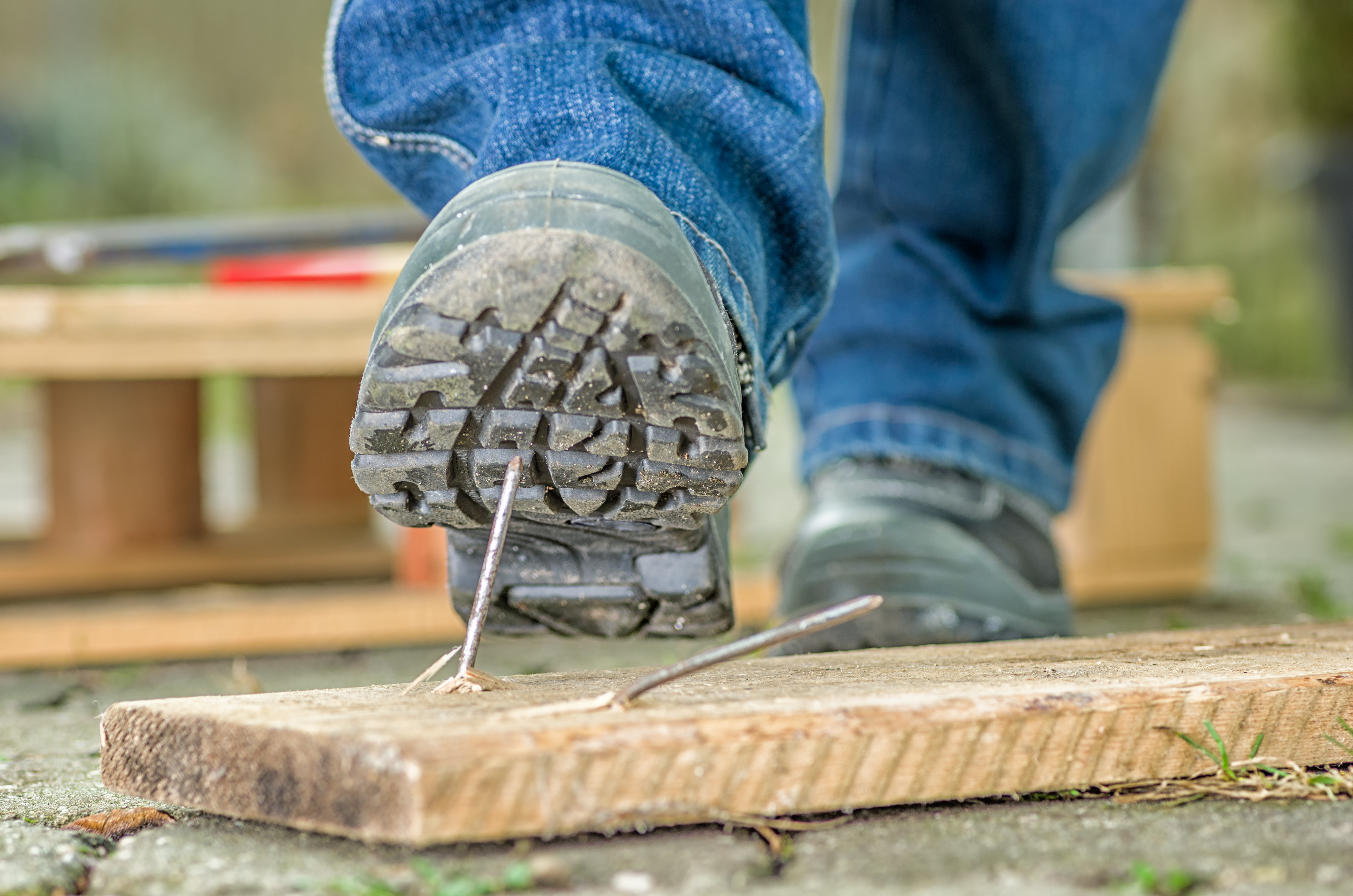 El zapato de una persona trabajadora