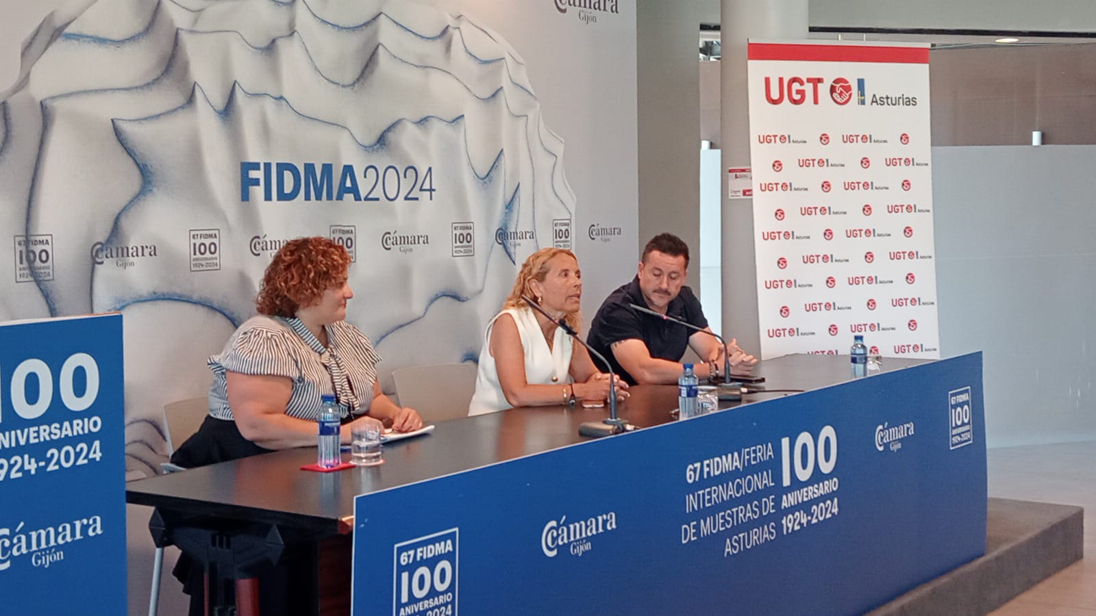 Patricia Ruíz,  Javier Fernández Lanero y Mar Celemín Santos. 