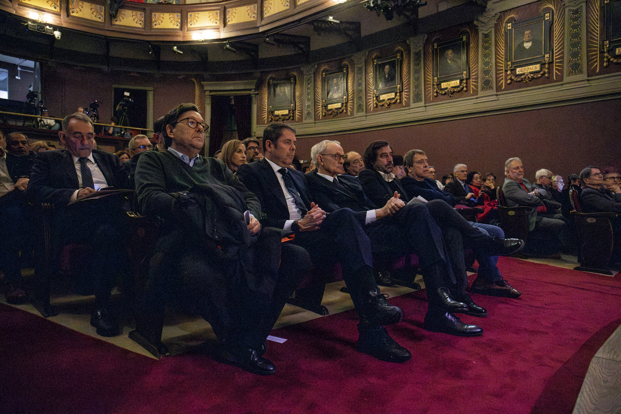 Enrique Santiago, Julio Lacuerda, SG de Servicios Públicos, Gerardo Cuerva, presidente de CEPYME, Antón Costas, presidente del CES, Luis Arroyo, presidente del Ateneo de Madrid y Mariano Hoya, SG de UGT FICA..