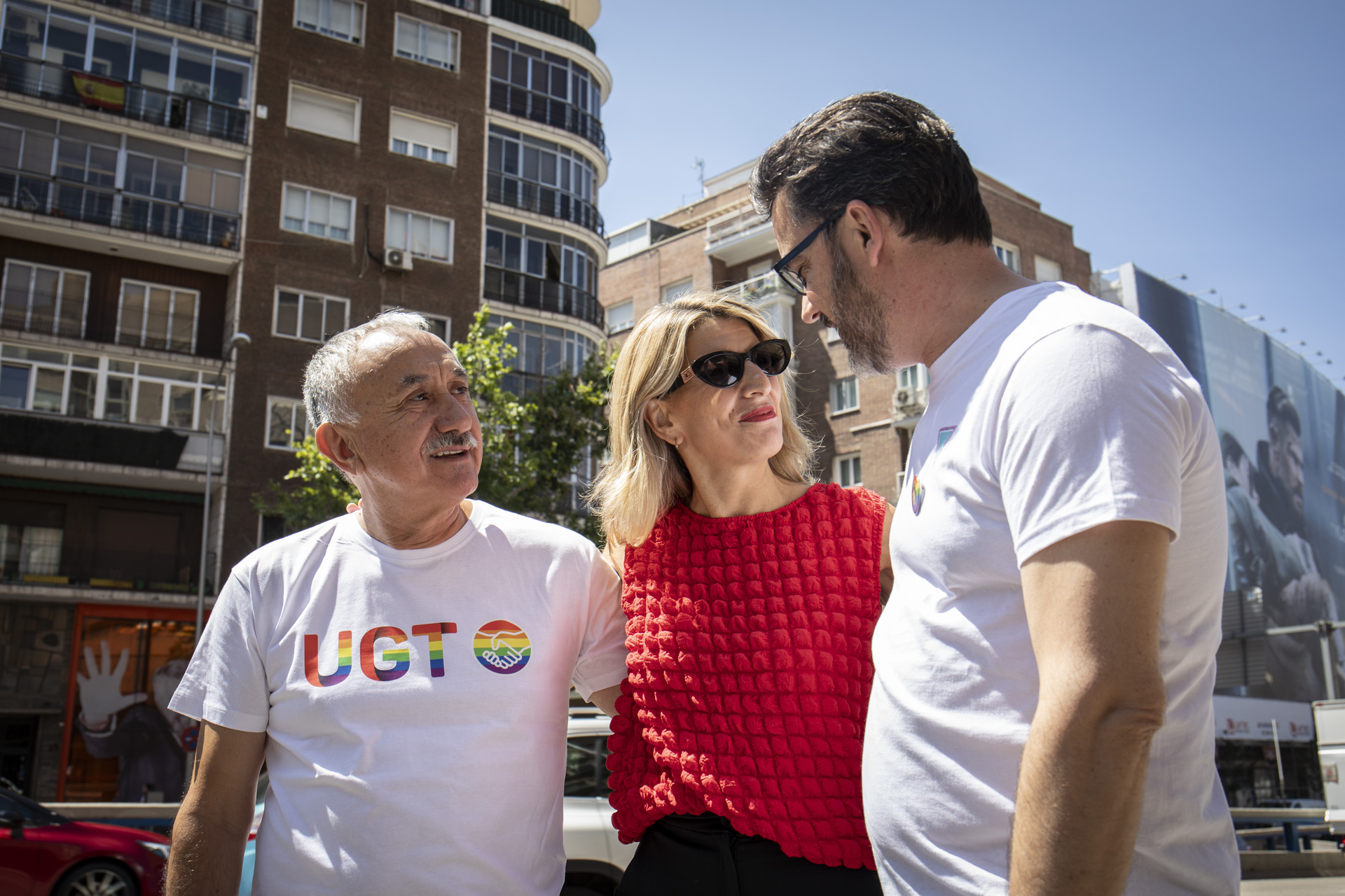 Yolanda Díaz recibida por Pepe Álvarez y Toño Abad